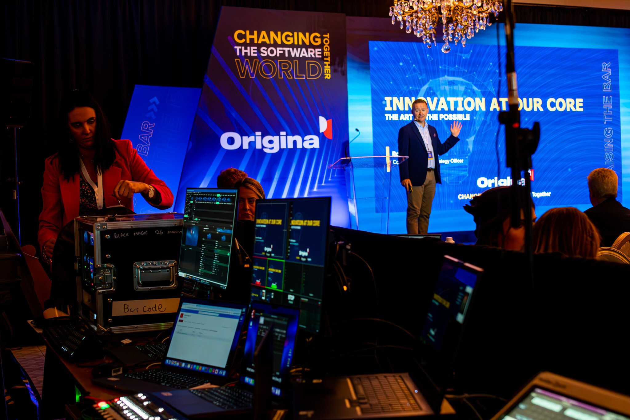 20240821 _ Origina _ Kilashee Hotel _ Ops Desk with Presenter on Stage